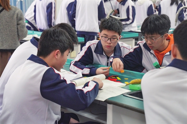 hyrbs0621011_001_04_s[1].jpg