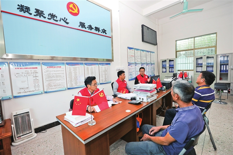 165dd92e24d149e370d936a9d9792f98_hyrbs1222016_001_02_s.jpg