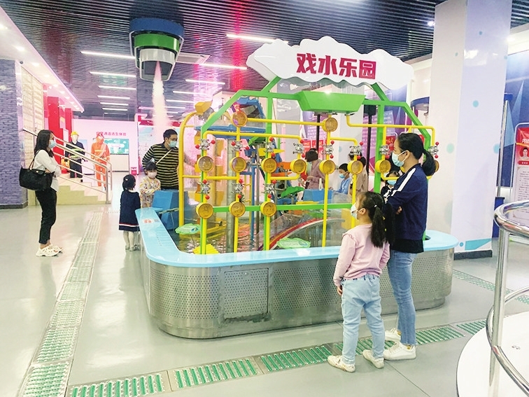 cedcb07699e3f4d81b3ea2bdfd2a3275_0505003_005_01_s.jpg