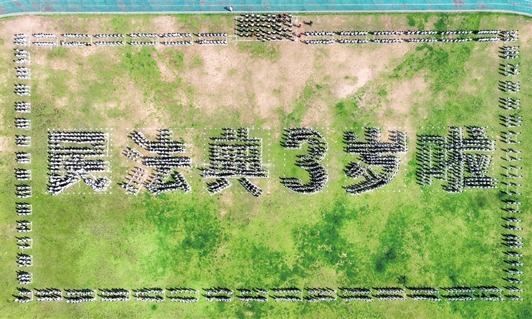 8f06bd061a5cdd545f4d06b91d4ecff0_0517002_002_01_s.jpg
