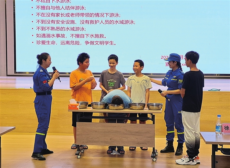 c277227d5673147b3e8a6d2219fec6b8_0809003_007_01_s.jpg
