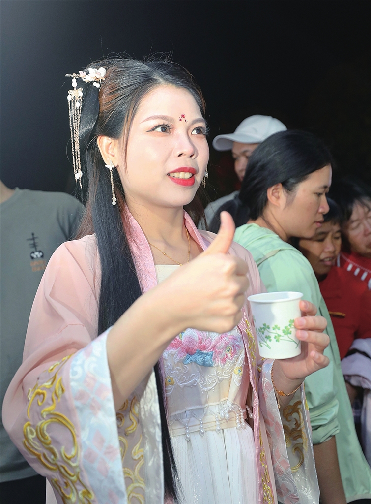 d218d35dc4180eba36be0e0b8cbee8e1_hyrbs1028004_001_06_s.jpg