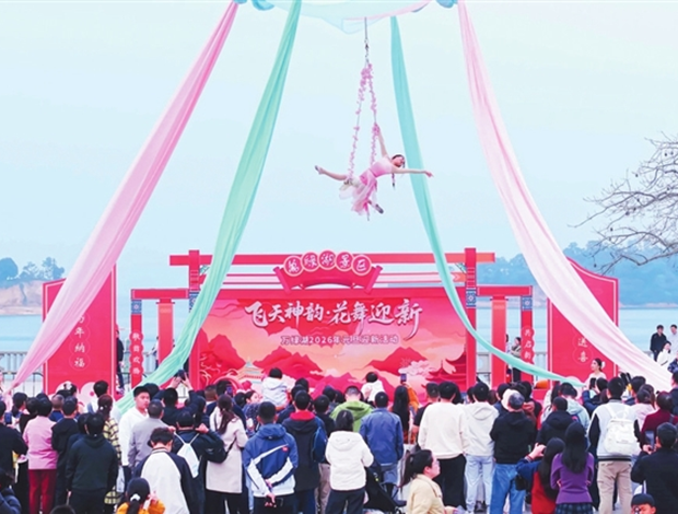 全市接待游客51万人次