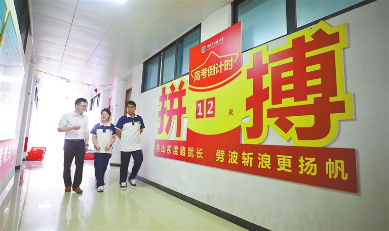 hyrbs0530004_001_08_s[1].jpg